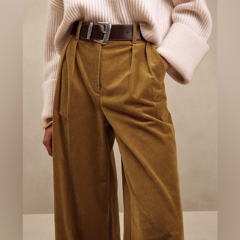 Banana Republic-  Petite Rivoli Corduroy Pant